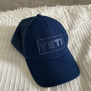 YETI patch logo hat